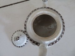 2 Vintage WHITE BROWN Transferware PLATES & TEAPOT Birds & Branches CRAZING