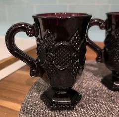 Avon 1876 Cape Cod Ruby Red Glass Footed Mug Set Of 4 Coffee Tea Beautiful 🌹