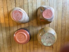 Nice lot of 4 modernist ceramics, signed, initialed