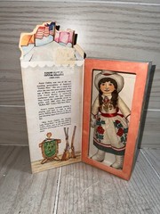 1979 Hallmark Famous Americans “Annie Oakley” Collectible Doll In Box