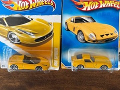 Hot Wheels Ferrari 4-Car Set Ferrari 458 Spider 250 GTO F430 Challenge Spider