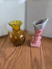 Lot of 2 vintage vases 1 crinkle glass and 1 made in USA