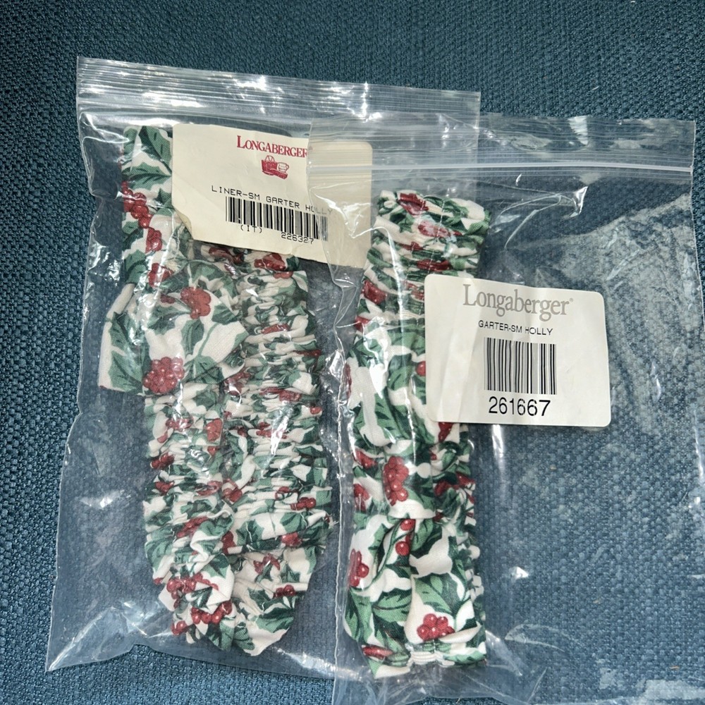 Longaberger Basket Small Garter Traditional Holly Pattern NOS
