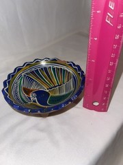 Talavera Mexican Pottery Scalloped Footed Bird Bowl, 4” Diameter Terra-cotta￼