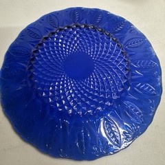 4 Vintage Royal Sapphire Blue Avon 7 3/4″ Salad/Dessert plates Made in France