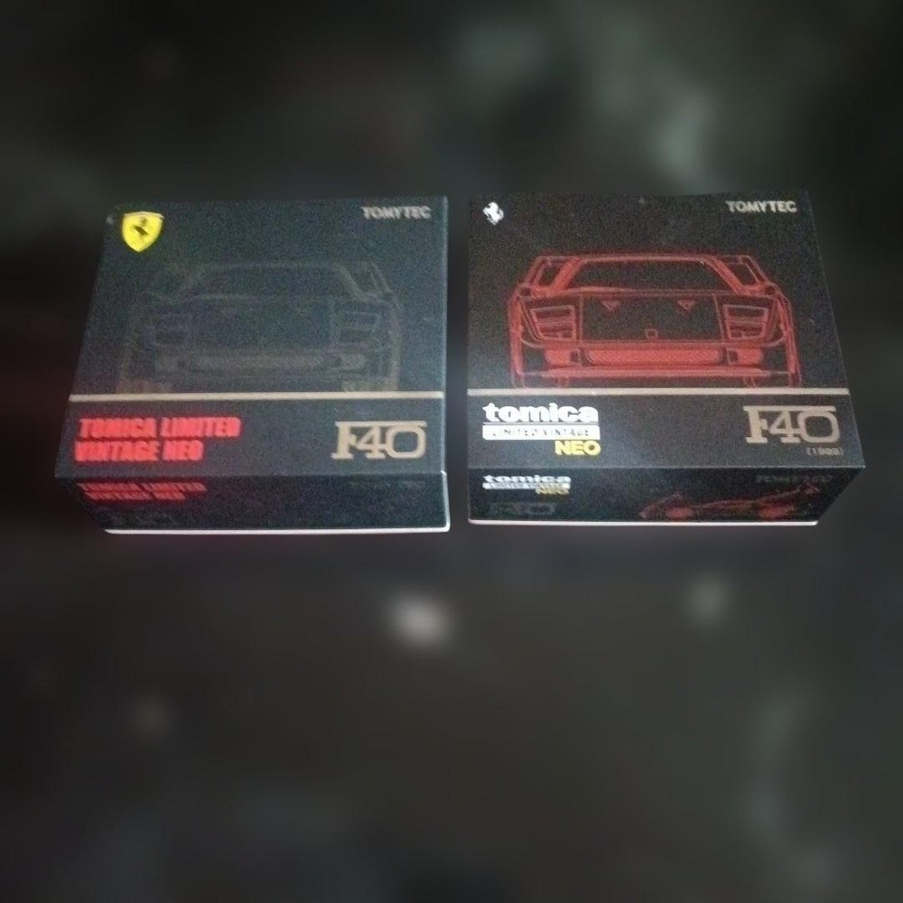 Tomica Limited Vintage Neo Ferrari F40 Diecast 2-Pack Red & Black Models