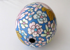 Vtg. Chinese Cloisonne EGG Multicolor Floral Enamel Chrysanthemum Decor.
