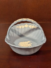 Wedgwood Jasperware Light Blue Thistle Basket 5.75″ x 4.25″ x 3.25″ England