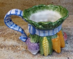FITZ AND FLOYD – 1995 – 10 OZ – VEGETABLE MUG / CUP