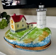 Limoges France Nubble Lighthouse Collectible Box Signed RARE ARTORIA