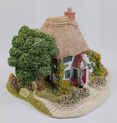 Lilliput Lane “Gardners Cottage”, Collectors Club Special, United Kingdom. 1991.