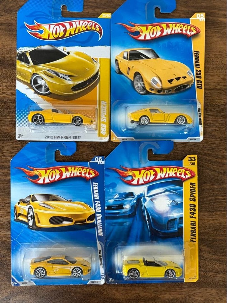 Hot Wheels Ferrari 4-Car Set Ferrari 458 Spider 250 GTO F430 Challenge Spider