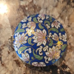 Vintage Chinese cloisonné pendant featuring a floral design.