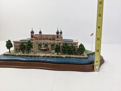 RARE Danbury Mint NYC Ellis Island New York City Replica Original Box & Papers