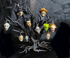 Neil Eyre Designs Halloween Haunted 3D Tree 10 Ornaments Witch It Clown Dracula