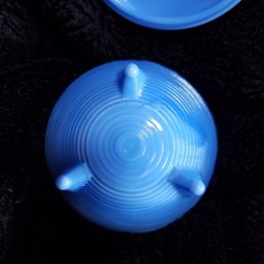Vintage AKRO Agate Slag Footed Blue Trinket Dish Bowl with Lid 3.5″ x 3″