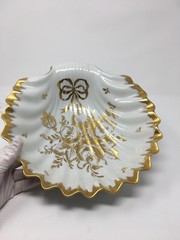 VTG Limoge France White W/Gold Floral Design 12-1/4″Clam Shell Shaped Bowl
