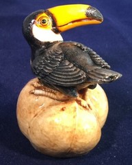 Harmony Kingdom MRP`s Fragile World~TOUCAN ON WILD APPLE~NIB~114 made UK~NY Sale