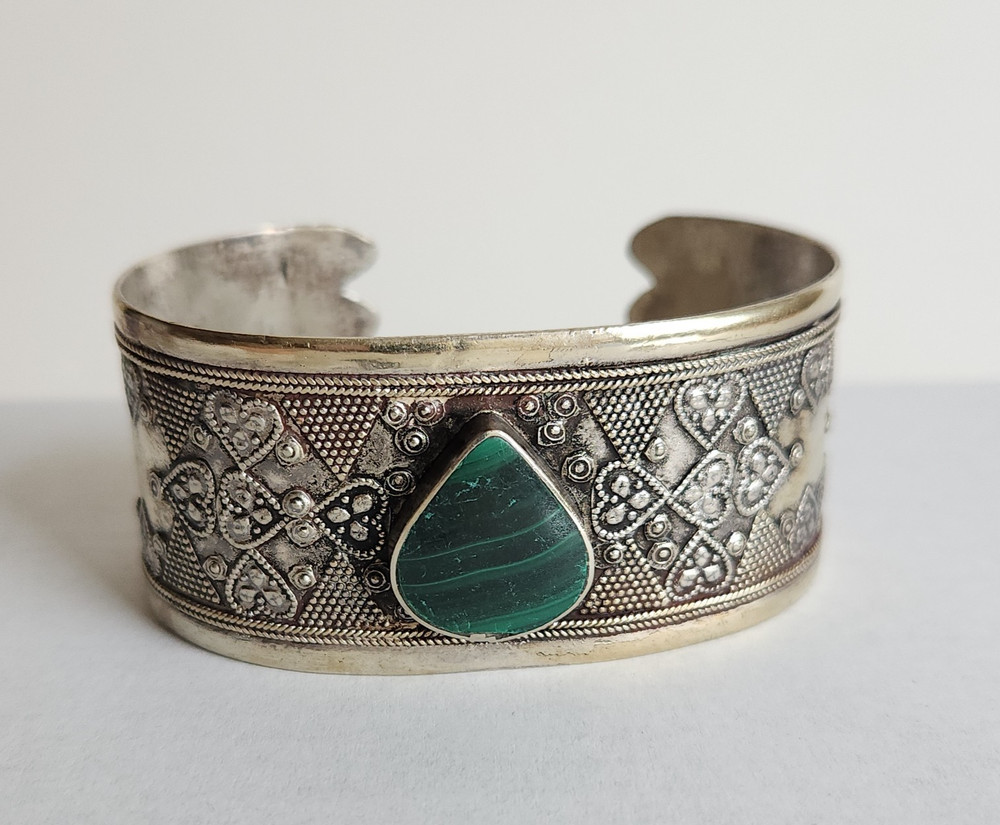 Vintage Tribal Cuff Bracelet | Mixed-Silver 800–900 Content | Malachite Cabochon