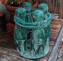 TABLE vtg circle of friends mayan aztec mexican candle garden sculpture western