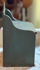 VINTAGE HAND CRAFTED NORWEIGEN ROSEMALING PAINTED WALL BOX, LATE 19TH C, EUC