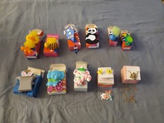 11 VTG 1990’s Avon Children Jewelry Pin Pals All NIB NOS Ear Ring Necklace Lot