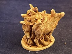 Harmony Kingdom~ DEN MOTHERS~ Wolves and cubs~UK Made~ Signed ~ NIB ~early