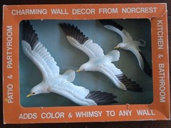 VTG Norcrest Chalkware Bisque Seagulls in Flight Wall Hangings Set/3 NEW IN BOX