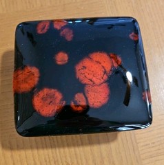 VINTAGE HOLLAND MOLD GLAZED TRINKET DISH – SIGNED