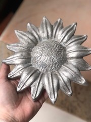 Lovely Vintage or Antique Sunflower Rosette – Cast Metal, architectural salvage