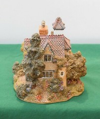 Lilliput Lane Collectibles The Gables. In good condition with deed.
