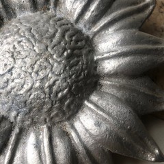 Lovely Vintage or Antique Sunflower Rosette – Cast Metal, architectural salvage