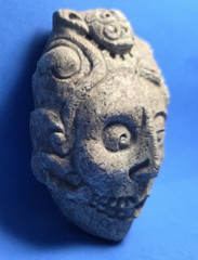 PRE-COLUMBIAN MAYAN STONE CHAAC GOD DUALITY MASK PENDANT