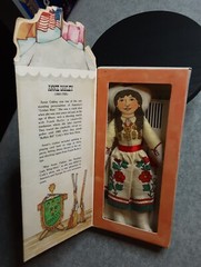 1979 Annie Oakley Hallmark Doll “Famous Americans” Series 1