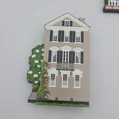 Sheila’s Collectibles House Lot Of 9 Vintage 1990’s