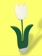 Vintage 1990s Wooden White Tulip Folk Art Decor Scandinavian Dutch 12″
