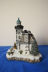 Harbour Lights Winter at Fort Tompkins NY. MIB with COA. Signed.