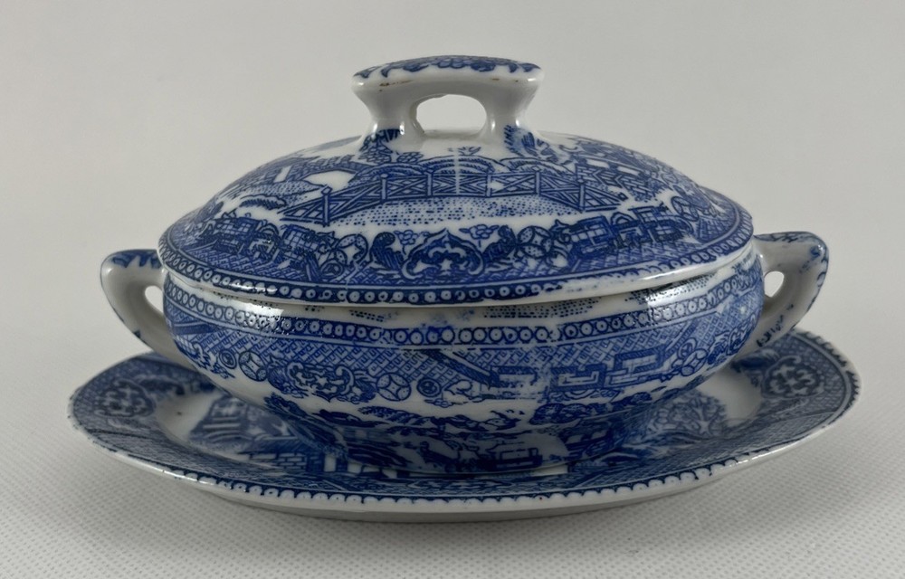 Blue Willow Tureen Lidded Doll Dish Dish Platter Japan