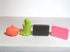 Vtg 90s Avon Kids Box Lot Mini Soaps Halloween Ghost Pumpkin & Power Rangers