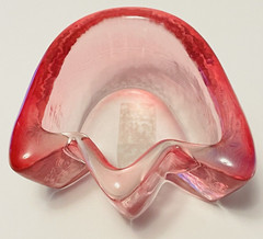 MIKASA Heavy Glass Pink Tulip Flower Votive 4 3/4 inch NEW with box