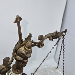 VINTAGE HOLLYWOOD REGENCY SCALE OF JUSTICE GILDED CAST METAL & CRYSTAL DECOR 19″