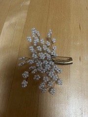 Pearl Flower Brooch White Gold Floral Design with Original Box Used