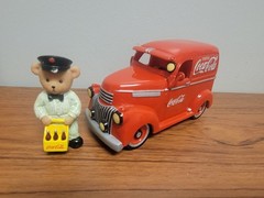 Red Cica Cola Delivery Truck Hamilton Collection Make Mine a Coke Limited Ed.