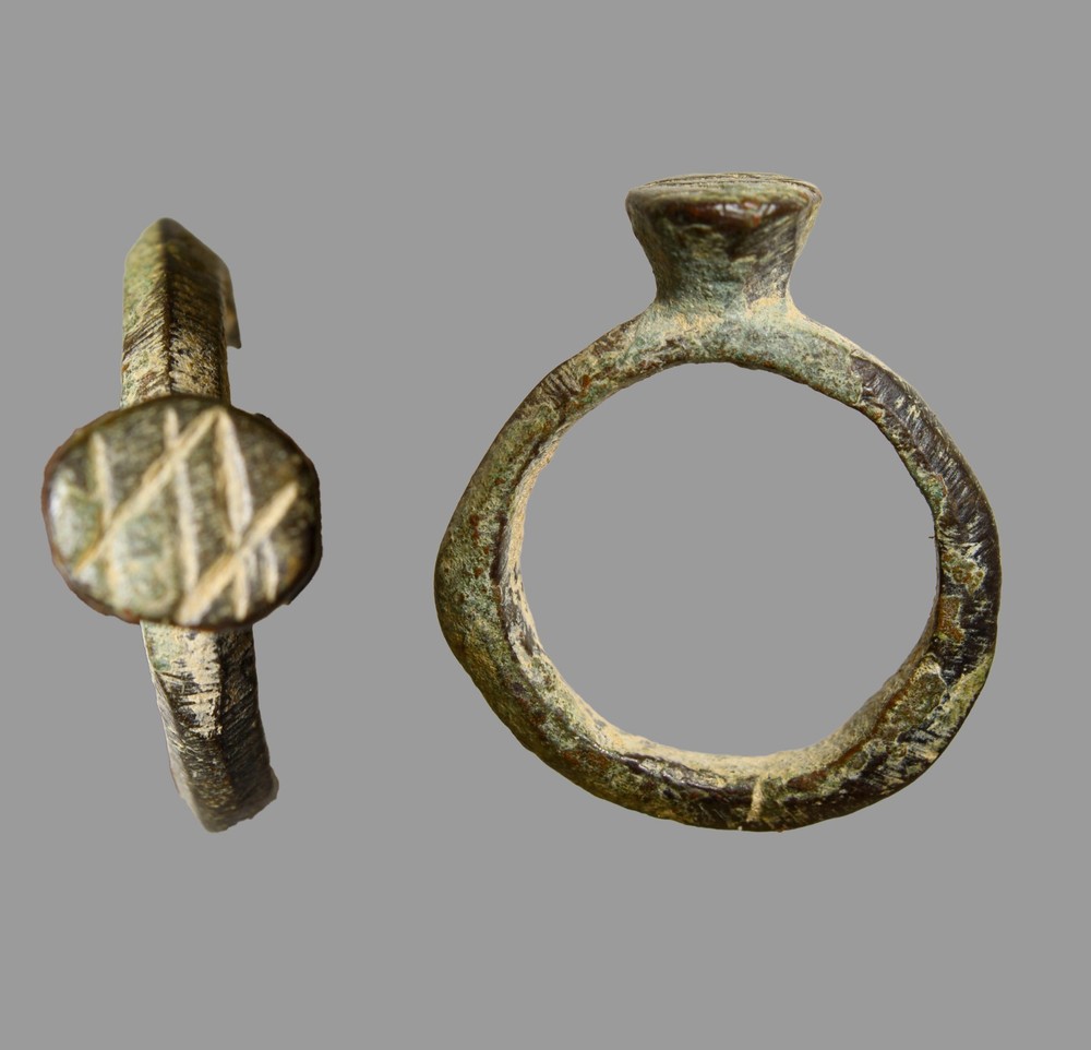 Ancient Levantine Bronze Ring Directional Compass Mark 100BC 300AD Ring Size 3