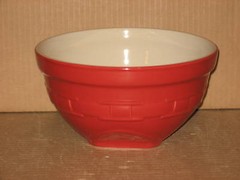 Longaberger Medium Mixing Bowl pottery paprika red Mint Condition FREE SHIPPING!