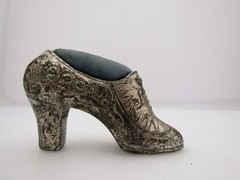 Unbranded Made in Occupied Japan Miniature Metal High Heel Shoe Pin Cushion