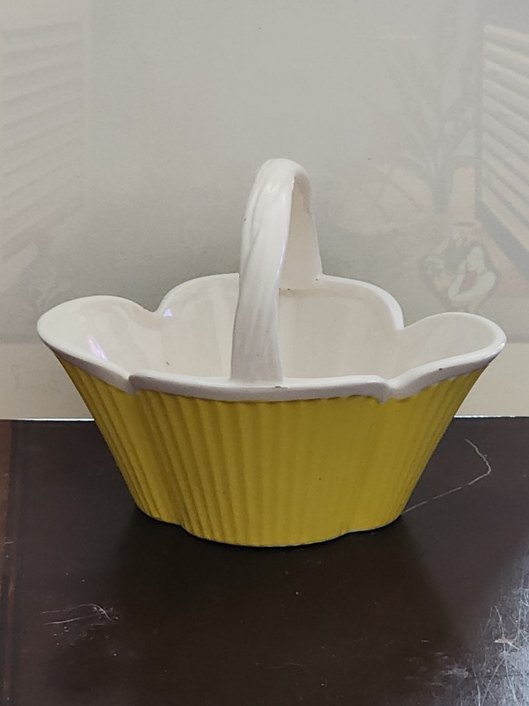 922. Fitz And Floyd Yellow Ceramic Basket, 1975