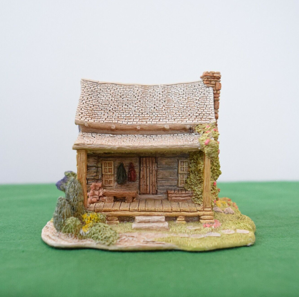 Lilliput Lane Home Sweet Home. In excellent condition, boxed.