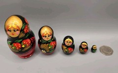 Vintage Matryoshka 5 Russian Nesting Dolls Made Un USSR