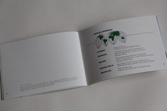 ROLEX Booklet Your Rolex Oyster 2004 booklet (61122)